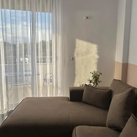 Apartment Gibel - Honey Golem (Tirana)